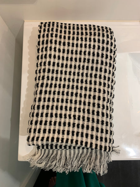 Black and white cotton bath towel  bath sheet in checkeree with fringes 